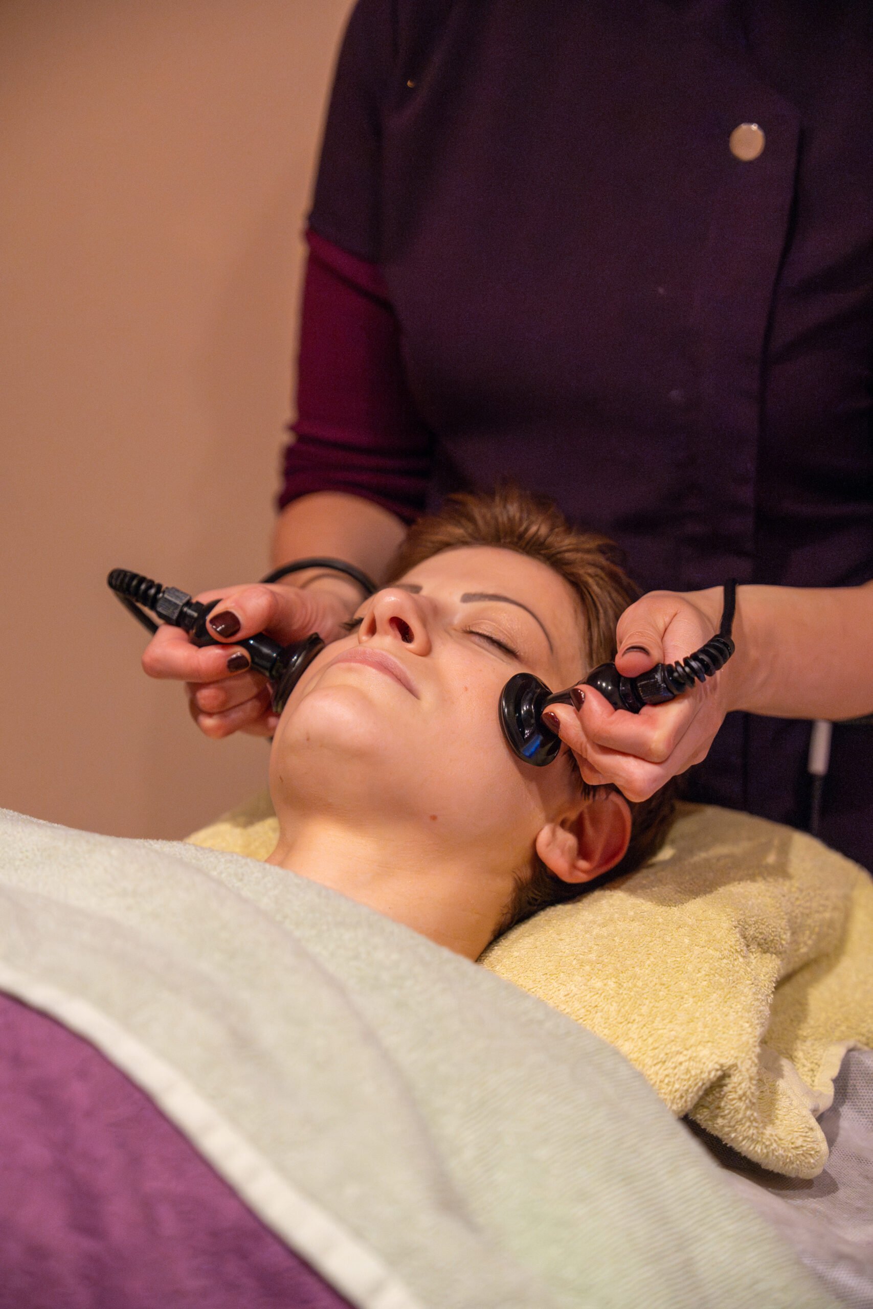 soin du visage massage ELITE anti âge anti ride fermeté - Le temple de Gaïa Versailles